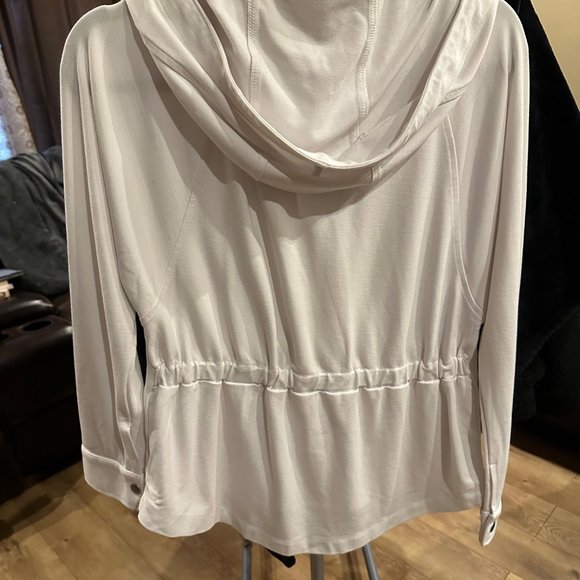 Cabi Soho Hoodie White Stretch - Picture 4 of 6